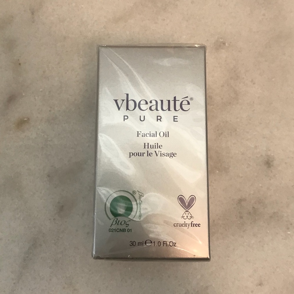 Vbeaute Pure Facial Oil- Brand NEW and sealed.